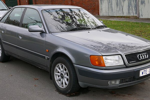 Audi 100