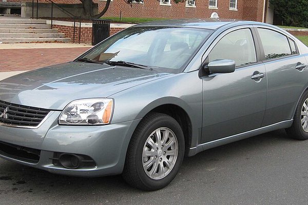 Mitsubishi Galant