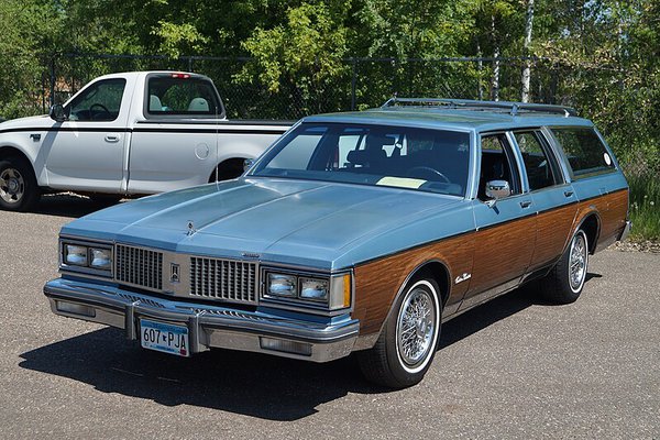 Oldsmobile Custom-cruiser