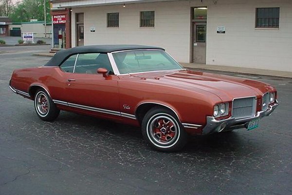 Oldsmobile Cutlass